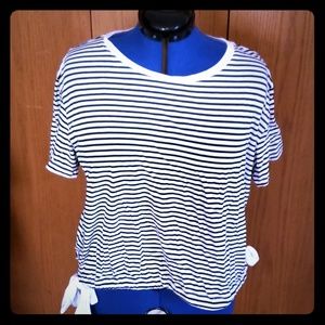 Striped short sleeve shirt